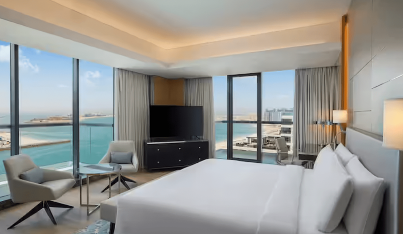 Deluxe One Bedroom Suite with Sea View